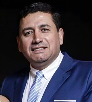 Corte Suprema suspende a juez Esteban Vázquez por cuestionada actuación procesal - PDS RADIO Y TV