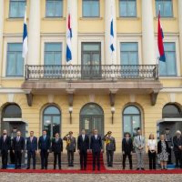Presidente Santiago Peña fortalece vínculos con Finlandia para atraer inversiones en energía, industria y desarrollo forestal :: Presidencia de la República del Paraguay