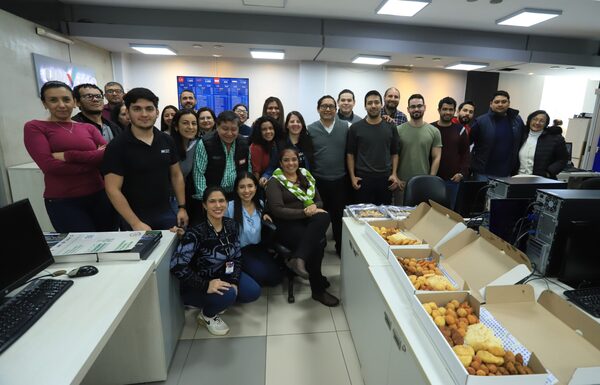 Popular / ¡Capetos de Nación/Media farrearon por el día de los amiwis!