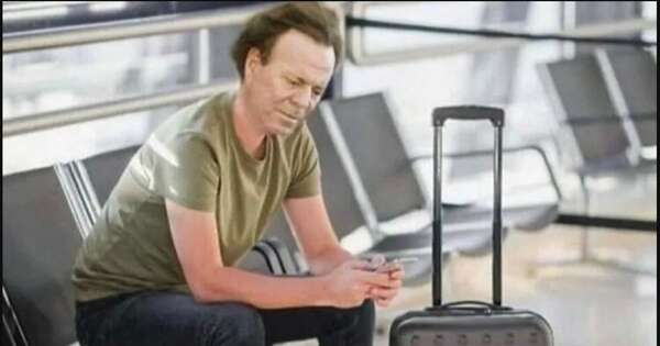 La Nación / Los memes y las mil muertes de Julio Iglesias