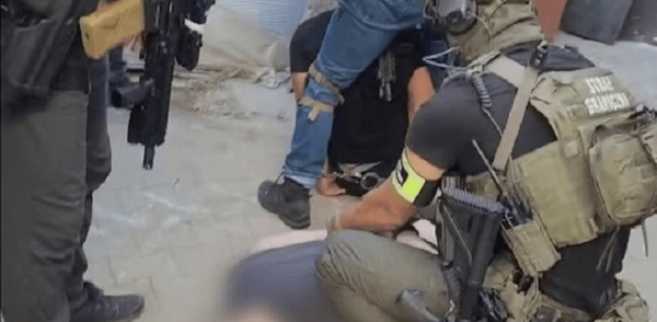 Siete paraguayos detenidos por red de tabaco en Polonia - Noticiero Paraguay