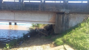 Hombre habría sido asesinado bajo el puente Santa María en Encarnación