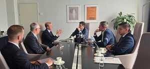 Paraguay busca posicionarse como hub regional de tecnología en reunión clave con Nokia • PARAGUAY TV