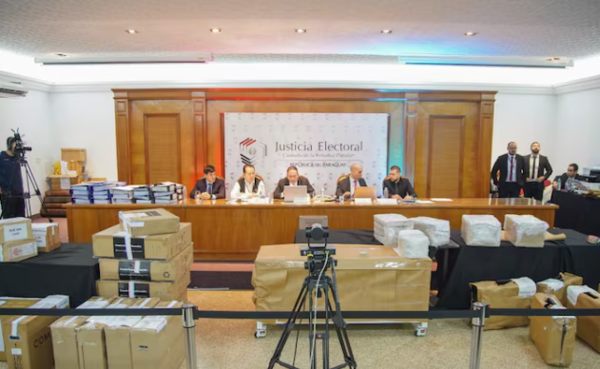 TSJE rechaza propuesta de dos empresas por fallas técnicas y documentales