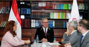 La Nación / Autoridades del Poder Ejecutivo y Judicial analizan fortalecer uso de tobilleras electrónicas