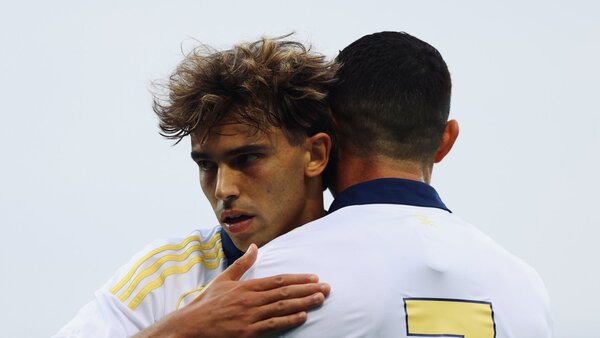 João Félix debuta con victoria