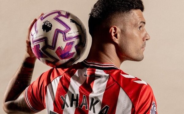 Versus / Granit Xhaka deja el Leverkusen y vuelve a la Premier con el Sunderland