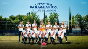 “La historia de un club de amigos. Pilsen brinda con el Deportivo Paraguay por el día de la amistad”.