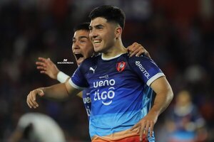 Versus / Cerro Porteño remonta a lo "Ciclón" y es único líder del torneo Clausura