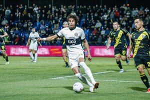 Olimpia derrota a Recoleta en la víspera del clásico