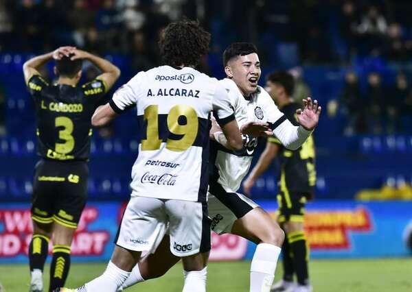 Olimpia se impone con lo justo ante un disminuido Recoleta FC - Fútbol - ABC Color