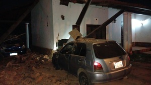 Policía alcoholizado derribó parte de una vivienda en Luque | Unicanal