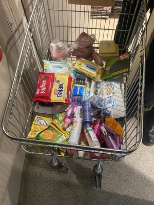 Dos menores aprehendidas por hurtar mercaderías en un supermercado