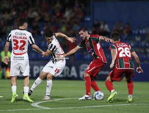 Versus / El urgido Tembetary estrena técnico ante el campeón Libertad