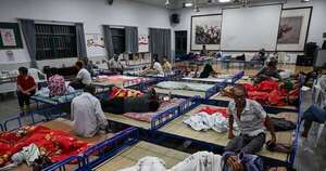 La Nación / Evacuaron a 280.000 personas en Shanghái por el tifón Co-May