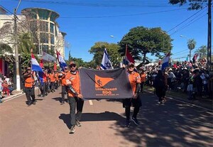 Desfile cívico militar por los 52 años de la ciudad de Saltos del Guairá | DIARIO PRIMERA PLANA