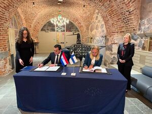 PARAGUAY Y FINLANDIA FIRMAN ACUERDO PARA PROMOVER EL DESARROLLO SOSTENIBLE