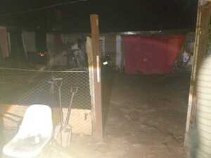 Desconocidos irrumpen en una vivienda en busca de una motocicleta robada