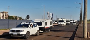 Encarnación despidió a caravana de turistas argentinos en casas rodantes
