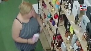 Roban 14 perfumes de una tienda del Mercado 4