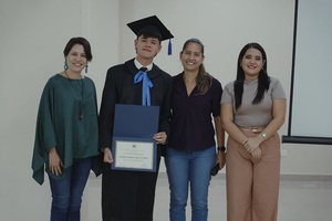 Fabrizio Peralta es uno de los 50 finalistas del Global Student Prize 2025