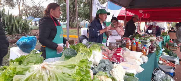 Exitosa edición de la Feria “Consuma lo que Itapúa Produce”