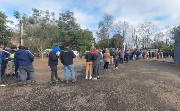 AUDIO: Superclásico: Denuncian reventa de entradas a precios altos - Periodísticamente - ABC Color