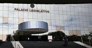 La Nación / Renuncian los sobrinos de la senadora Noelia Cabrera, apuntados por supuesto planillerismo
