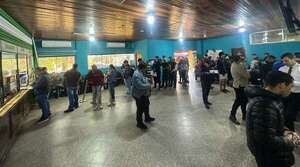 Movimiento tranquilo en el último día para la renovación de habilitaciones en Central - Nacionales - ABC Color