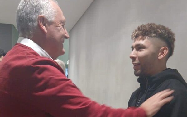 Popular / ¡Alfaro y Julio Enciso se encontraron en La Huerta!