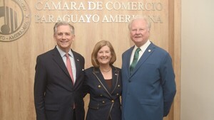 Homenajean a congresistas de EEUU