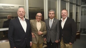 Sesión de honor de la Aso del Cuerpo Consular