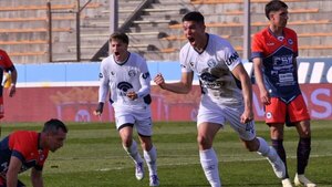 Villalba anota y su equipo va a cuartos