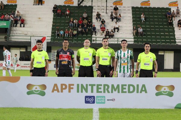 El líder abre el capitulo 20 de la segunda división