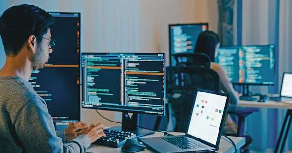 La evolución del empleo y los desafíos de la era digital - Negocios - ABC Color