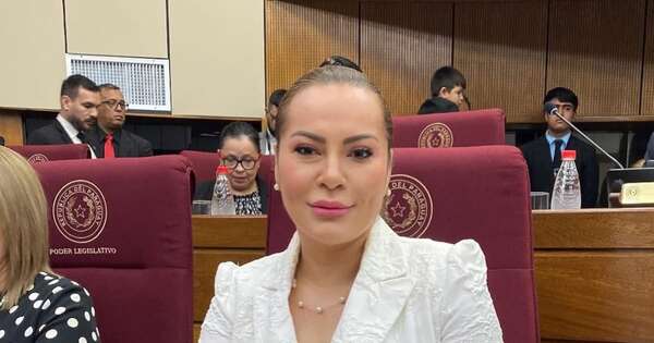 La Nación / Bancada de HC aguardará pedido formal sobre senadora Cabrera