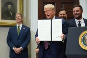 Nuevos aranceles de Trump a casi 70 países - ADN Digital