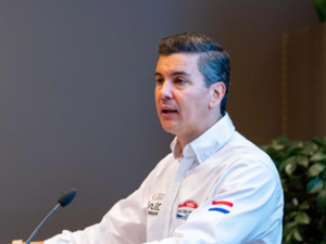 Peña impulsa a Paraguay como hub forestal
