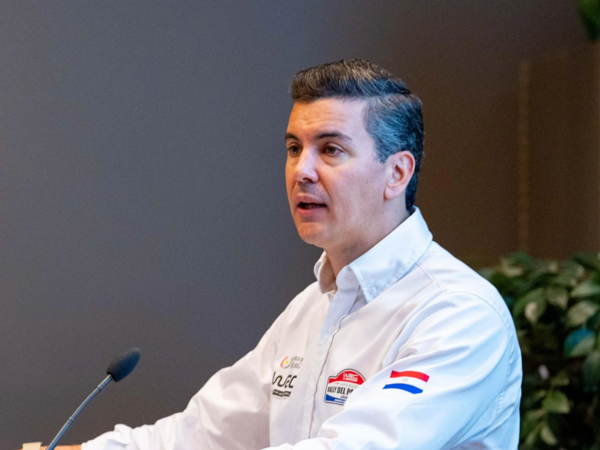 Peña impulsa a Paraguay como hub forestal