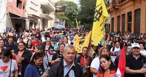Diario HOY | Docentes exigen cumplimiento de acuerdos y no descartan ir a movilización este mes