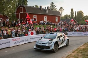 Versus / Rovanperä se pone al frente del Rally de Finlandia