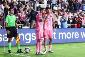 De Paul cumple el sueño de jugar con Messi en el mismo club - Fútbol Internacional - ABC Color