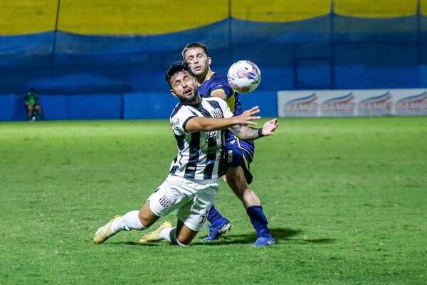 El 12 de Junio VH no aprovecha la caída de Rubio Ñu - Fútbol de Intermedia - ABC Color