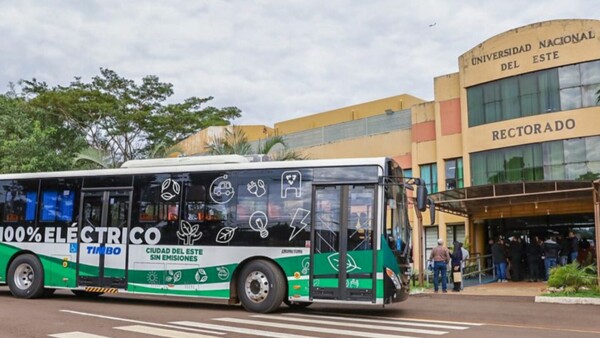 CDE: Para interventor, ni en 30 años se podrán cubrir costos de buses eléctricos