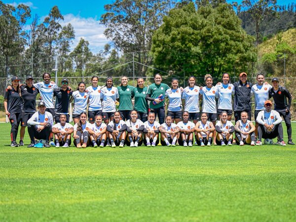Versus / Selección femenina de Colombia rechaza recorte a presupuesto al deporte en su país