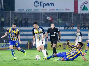 Duelo de auriazules en Villa Elisa: Trinidense vs. Luqueño a las 16:00 - trece