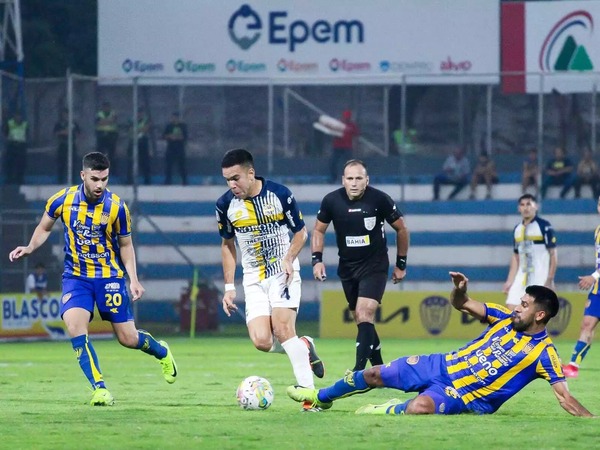 Sportivo Trinidense y Sportivo Luqueño se enfrentan en Villa Elisa | Unicanal