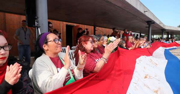 La Nación / 21 aniversario de la tragedia del Ycuá Bolaños - OJO Galería