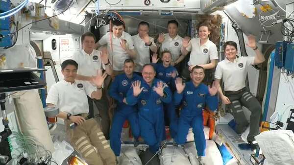 Crew-11 llega a la EEI: una misión clave hacia la Luna - Ciencia - ABC Color
