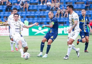 Trinidense ganó y no le pierde pisada al líder - La Tribuna